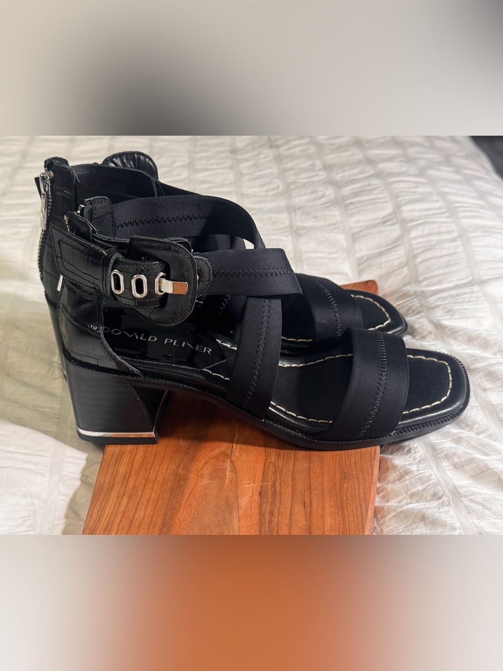 Donald J. Pliner Women's Helen Crepe Elastic Strappy Sandal Black 6.5